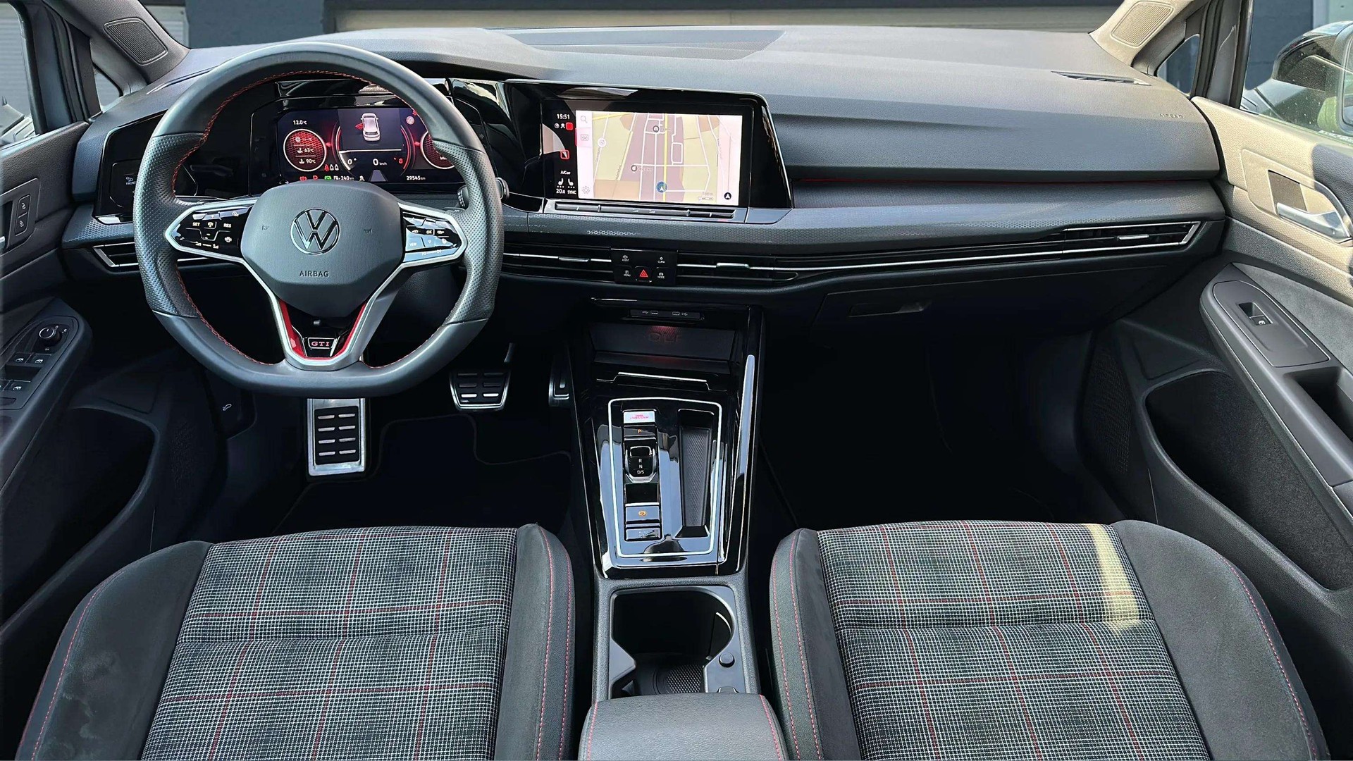 VW Golf 2.0 TSI GTI DSG mit Rückfahrkamera & Black Style Paket-image-9