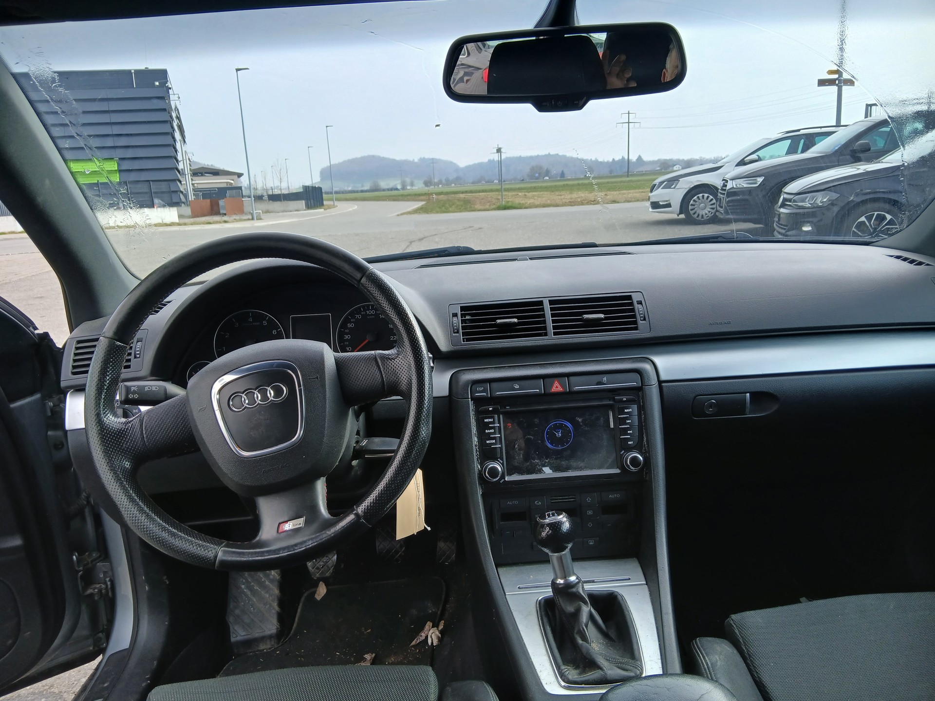 AUDI A4 Avant 2.0-image-7
