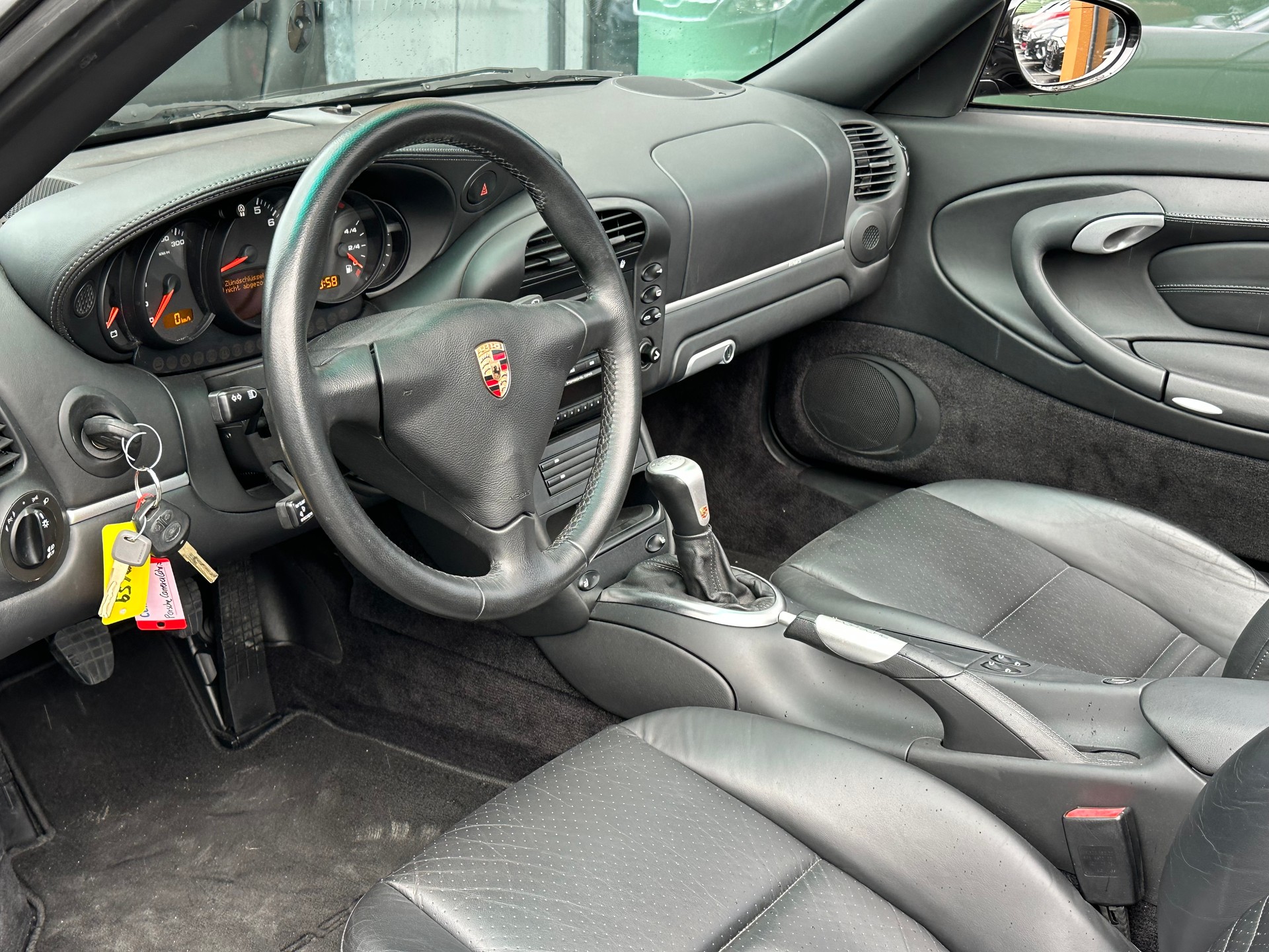 PORSCHE 911 Cabriolet 3.6 Carrera 2 / Top Zustand-image-8