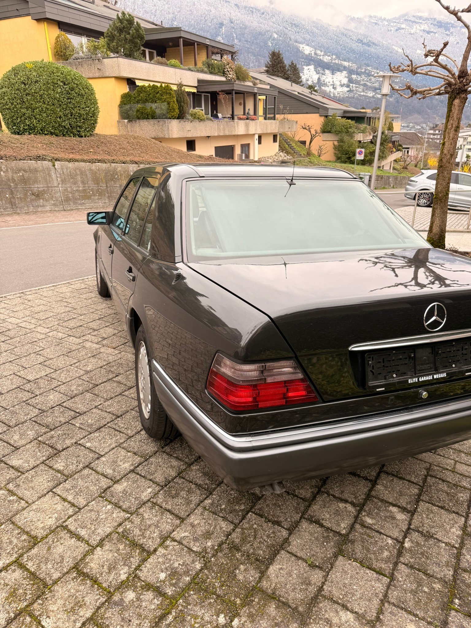 MERCEDES-BENZ E 320 Business Automatic-image-2