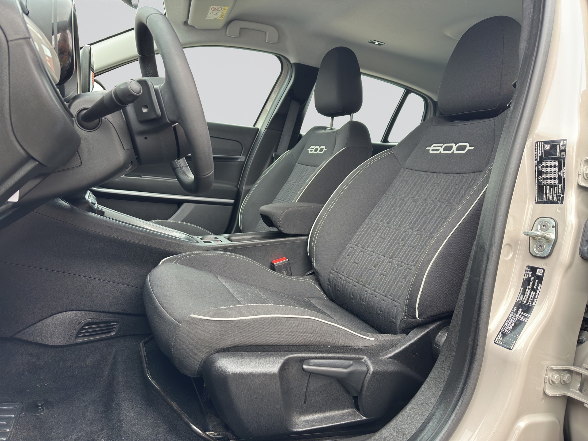 FIAT 600h MildHybrid Cult-image-5