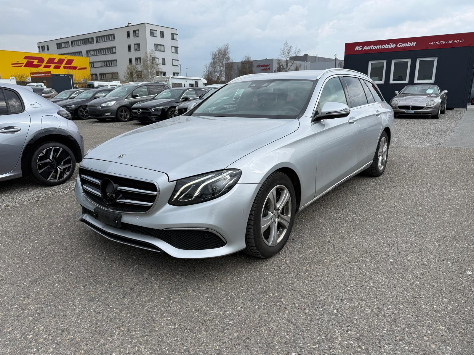 MERCEDES-BENZ E 220 d Avantgarde 4matic Kombi-image-1
