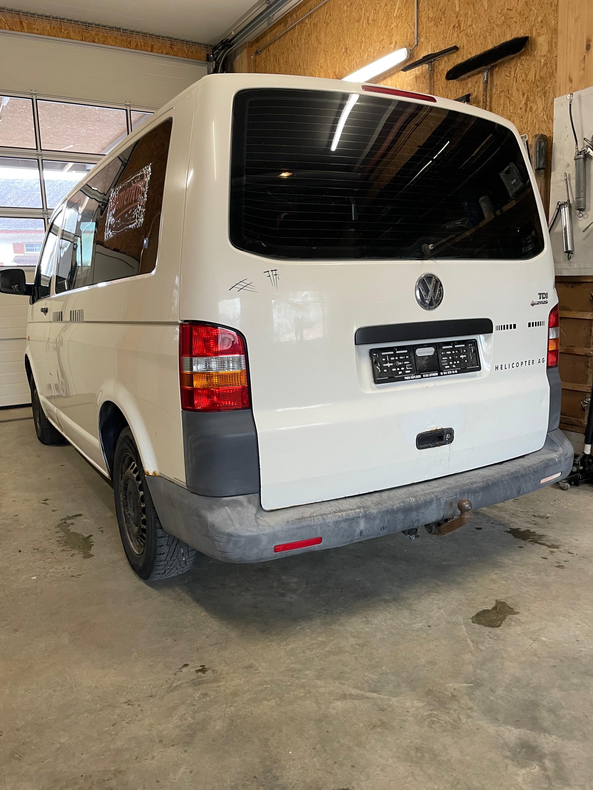VW T5 2.5 TDI PD 4MOTION-image-2