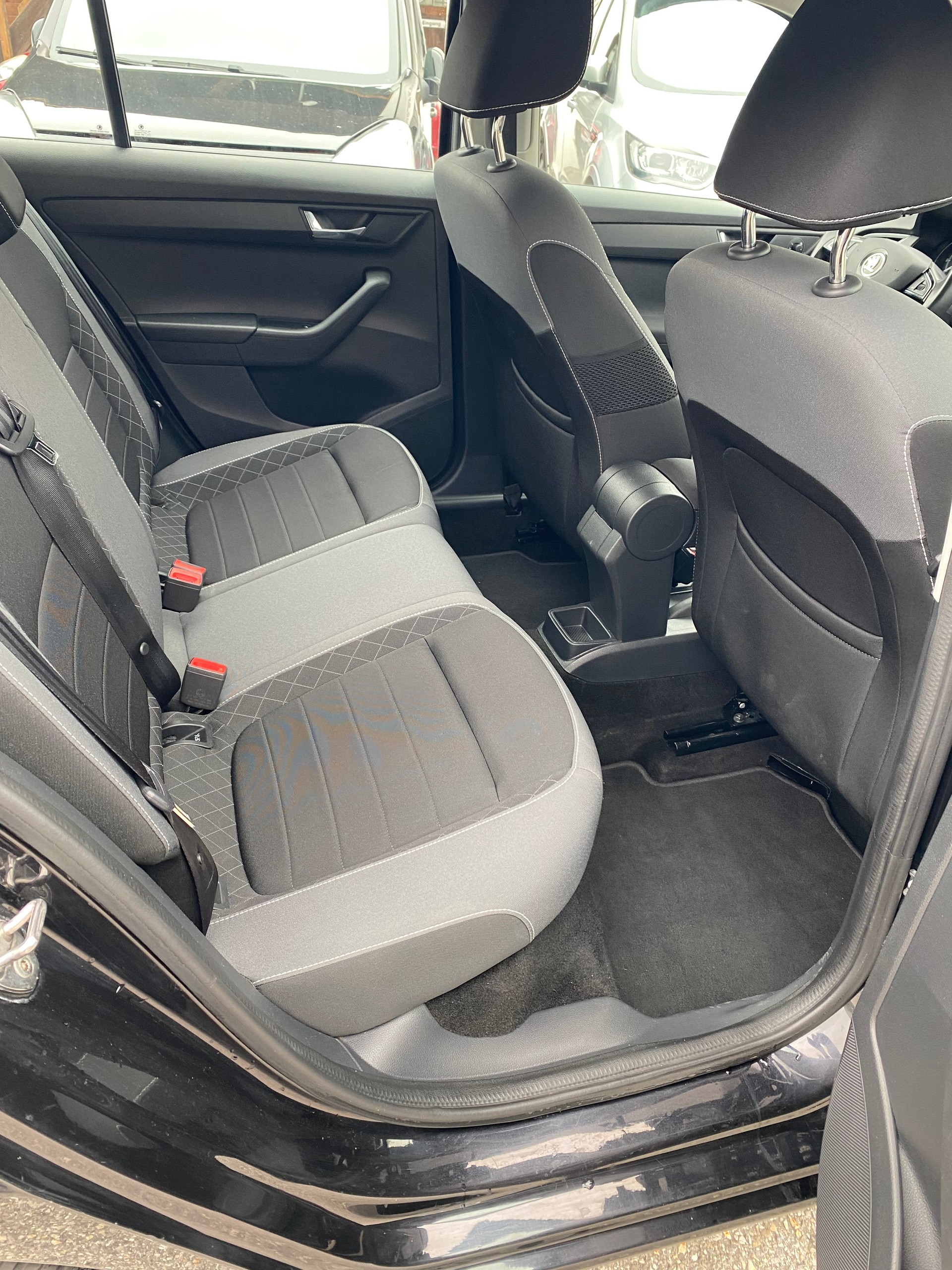 SKODA Fabia Combi 1.0 TSI Soleil-image-10