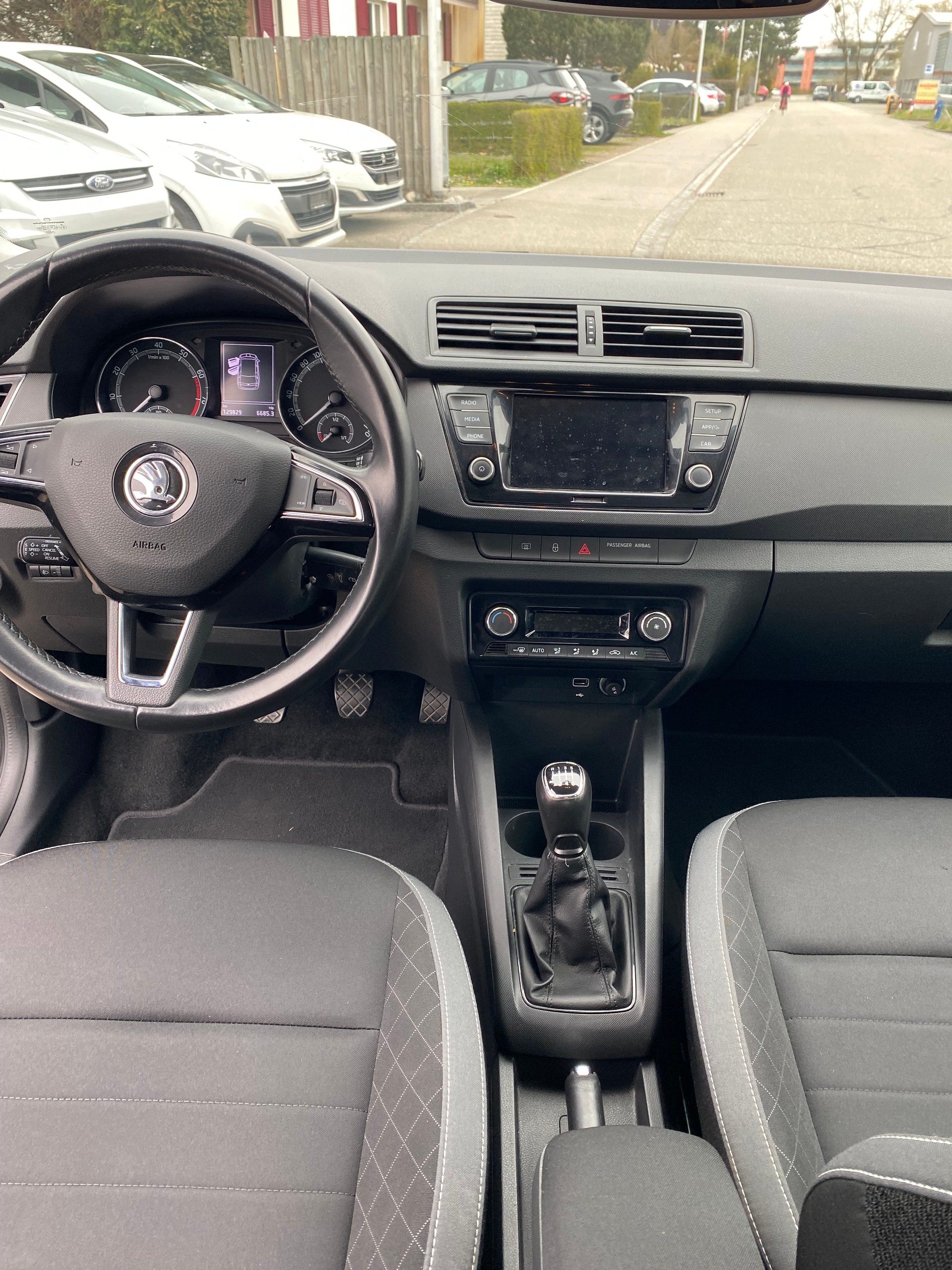 SKODA Fabia Combi 1.0 TSI Soleil-image-12