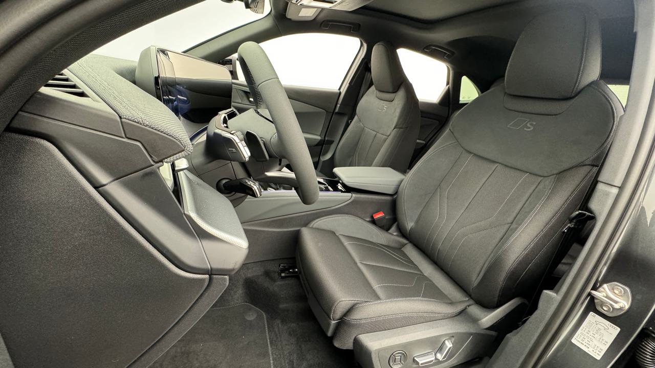 AUDI Q3 Sportback TFSI quattro S line 150 kW S-tronic-image-4