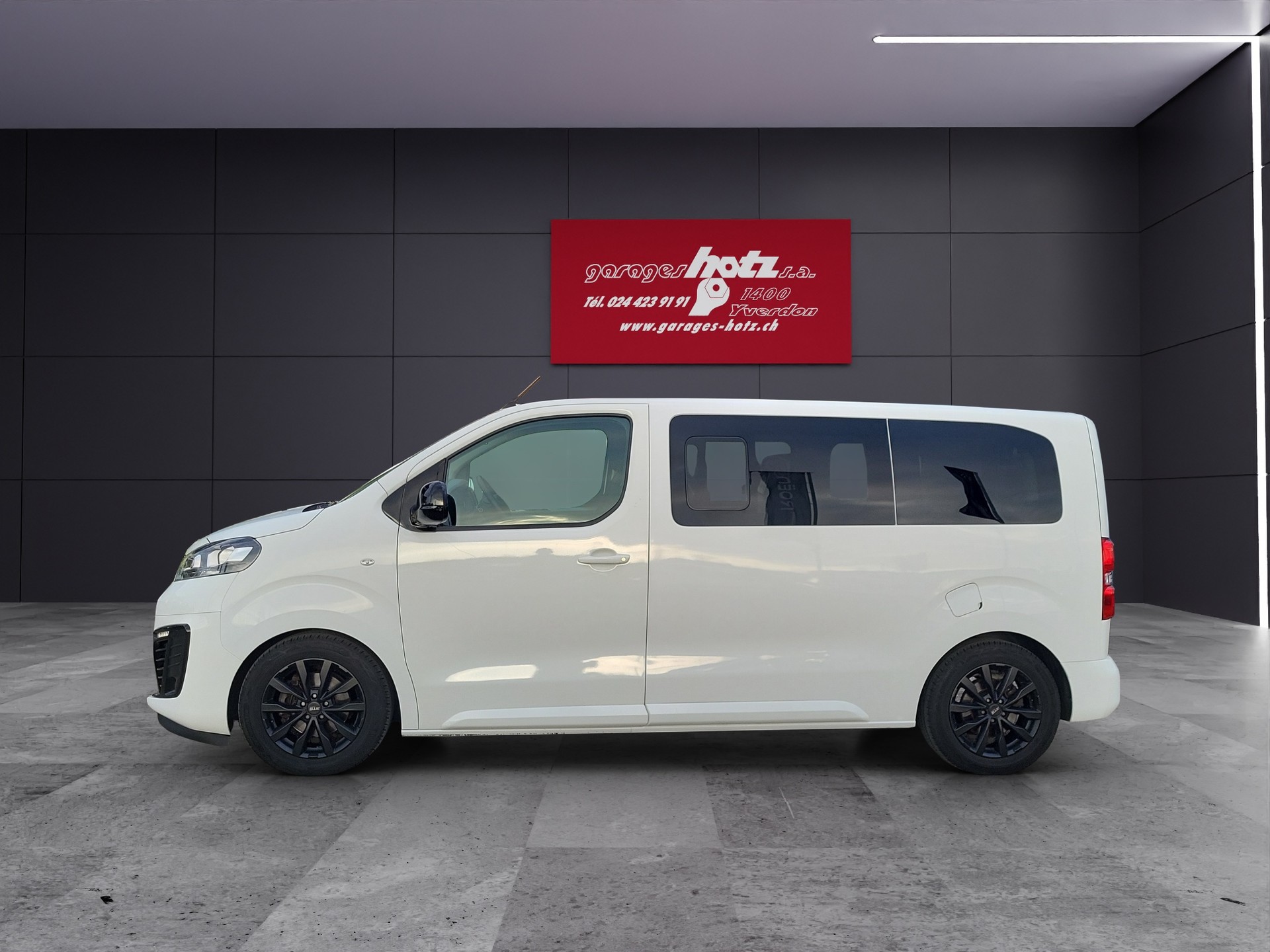OPEL Vivaro Combi 2.0 Essential M-image-1