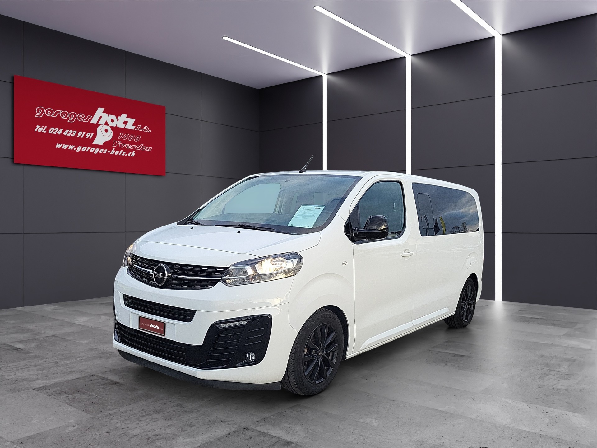 OPEL Vivaro Combi 2.0 Essential M-image-0