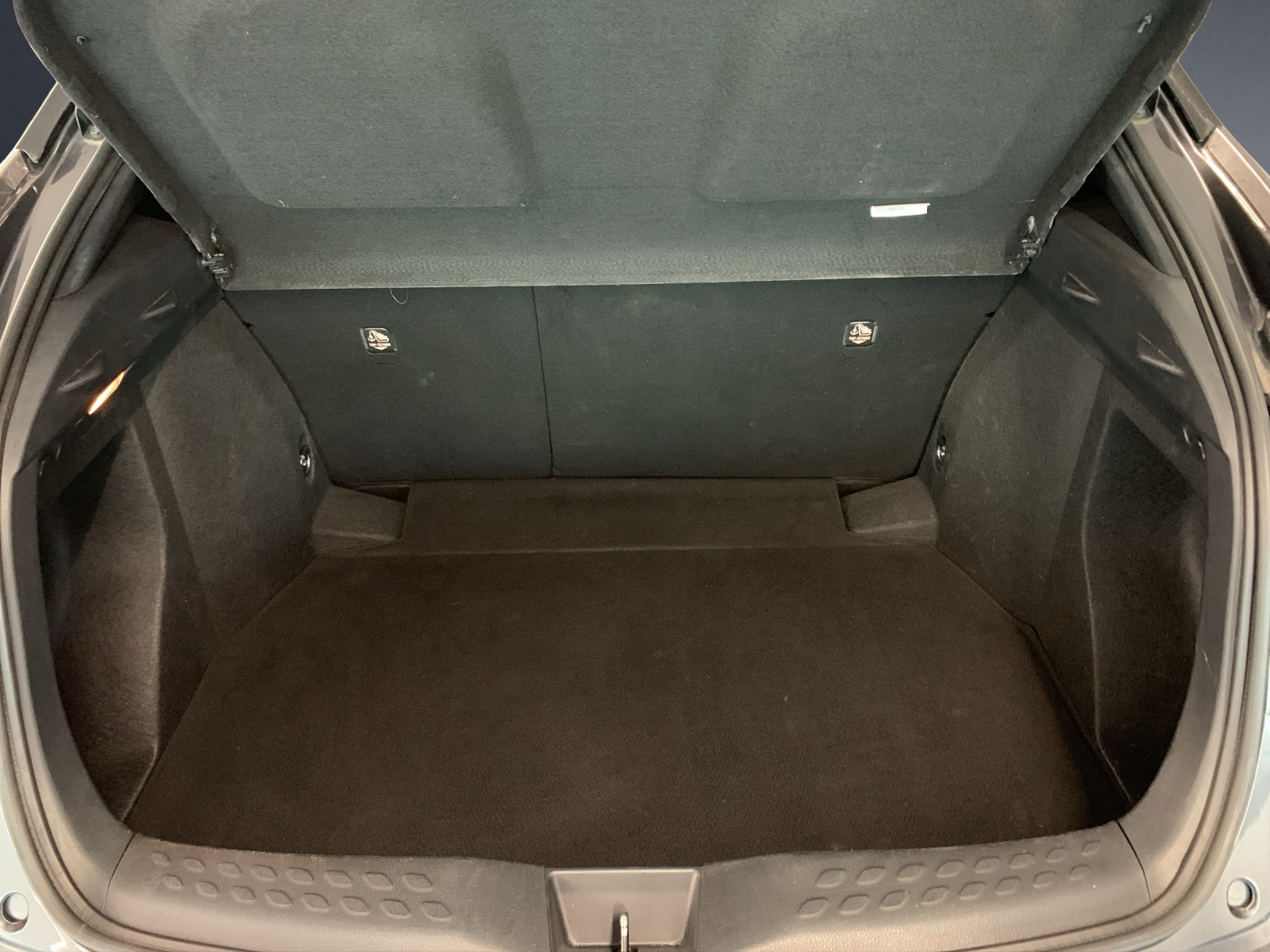 TOYOTA C-HR 1.8 HSD Style-image-12