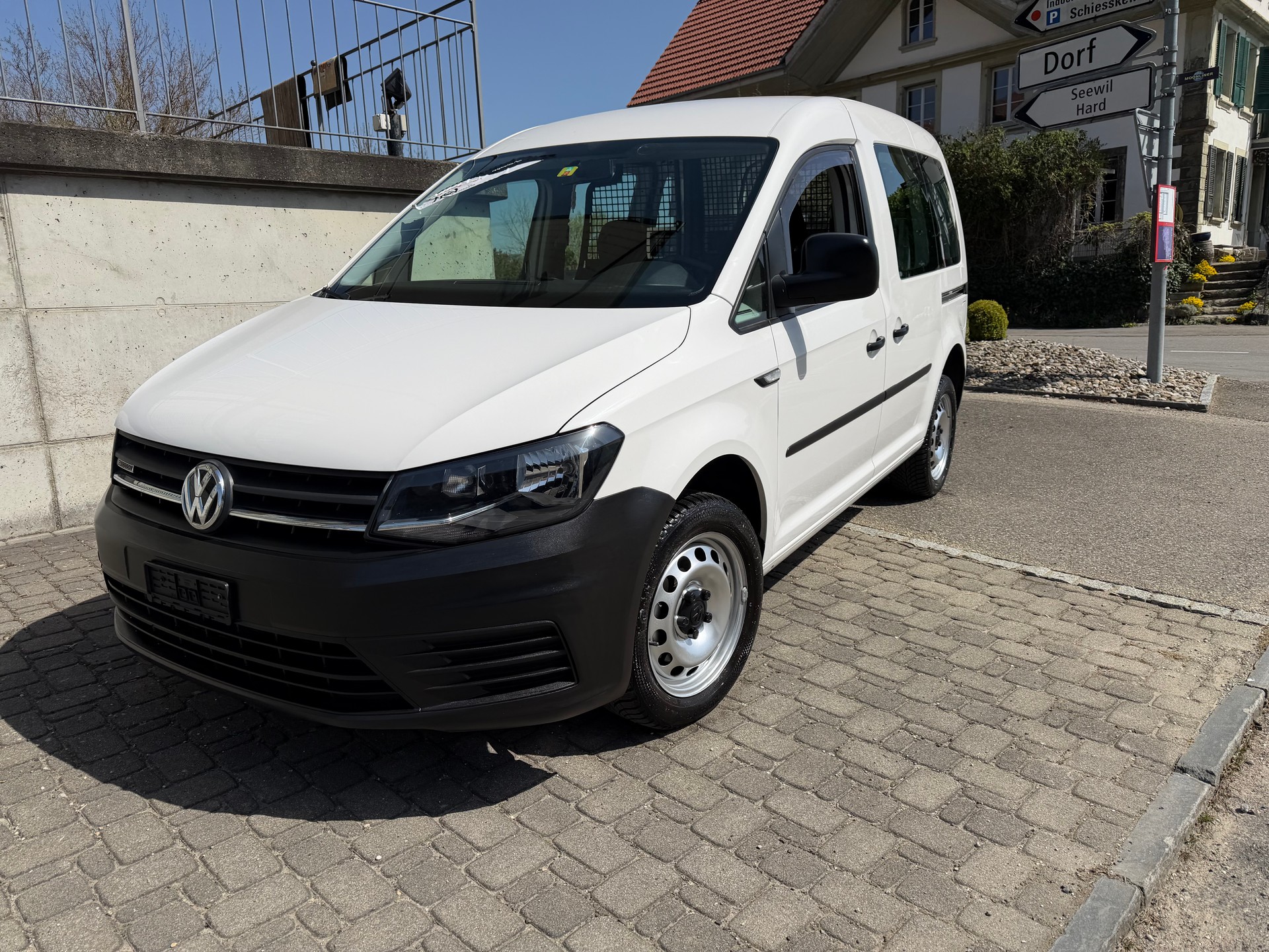 VW CADDY-image-13