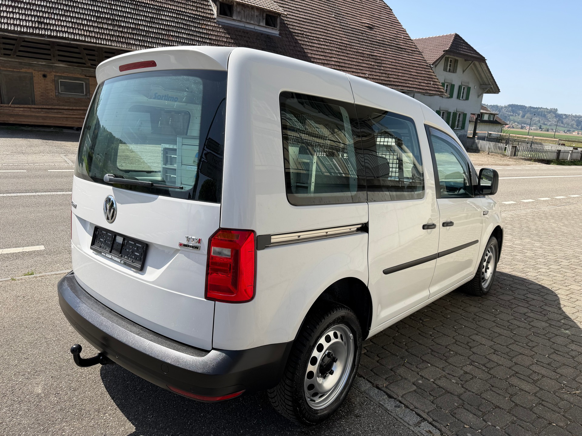 VW CADDY-image-4