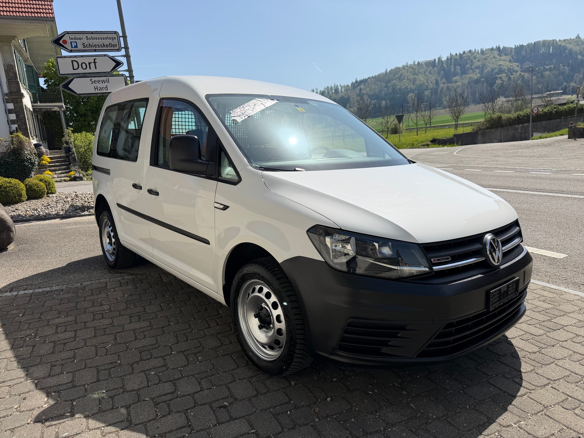 VW CADDY-image-5