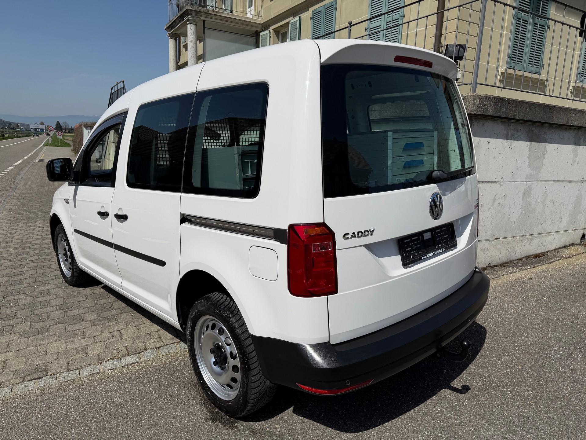 VW CADDY-image-2