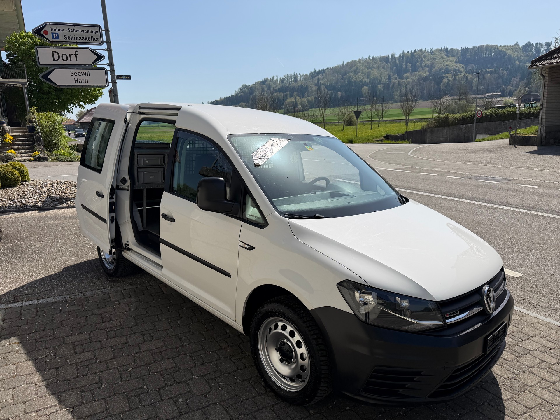 VW CADDY-image-8