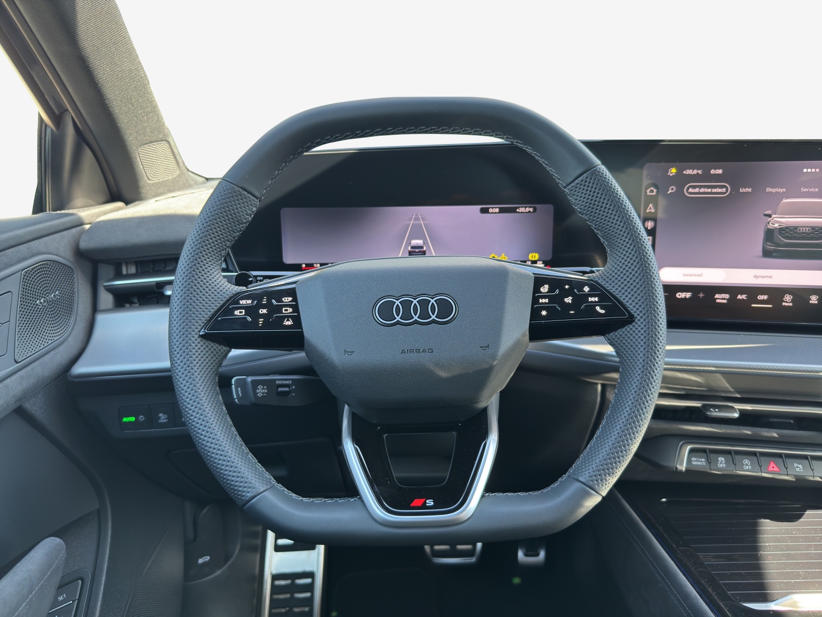 AUDI Q3 SUV 110 kW TFSI S tronic-image-9