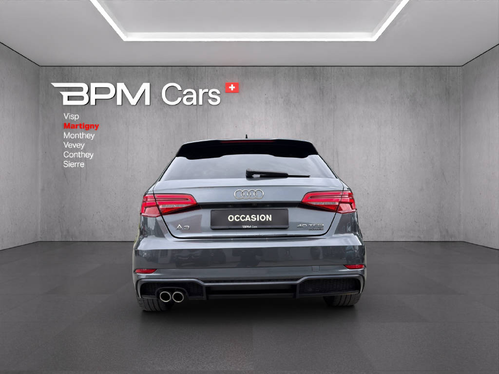 AUDI A3 Sportback 2.0 40 TFSI Sport qu. S-Tronic-showroom-element-2