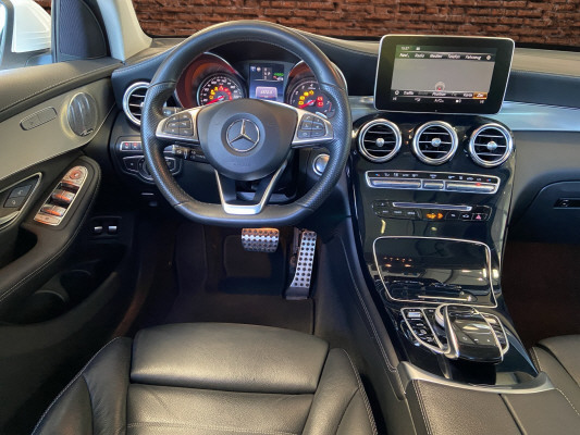 MERCEDES-BENZ GLC 350 e AMG Line 4Matic-image-10