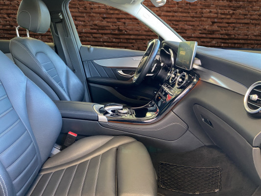 MERCEDES-BENZ GLC 350 e AMG Line 4Matic-image-12