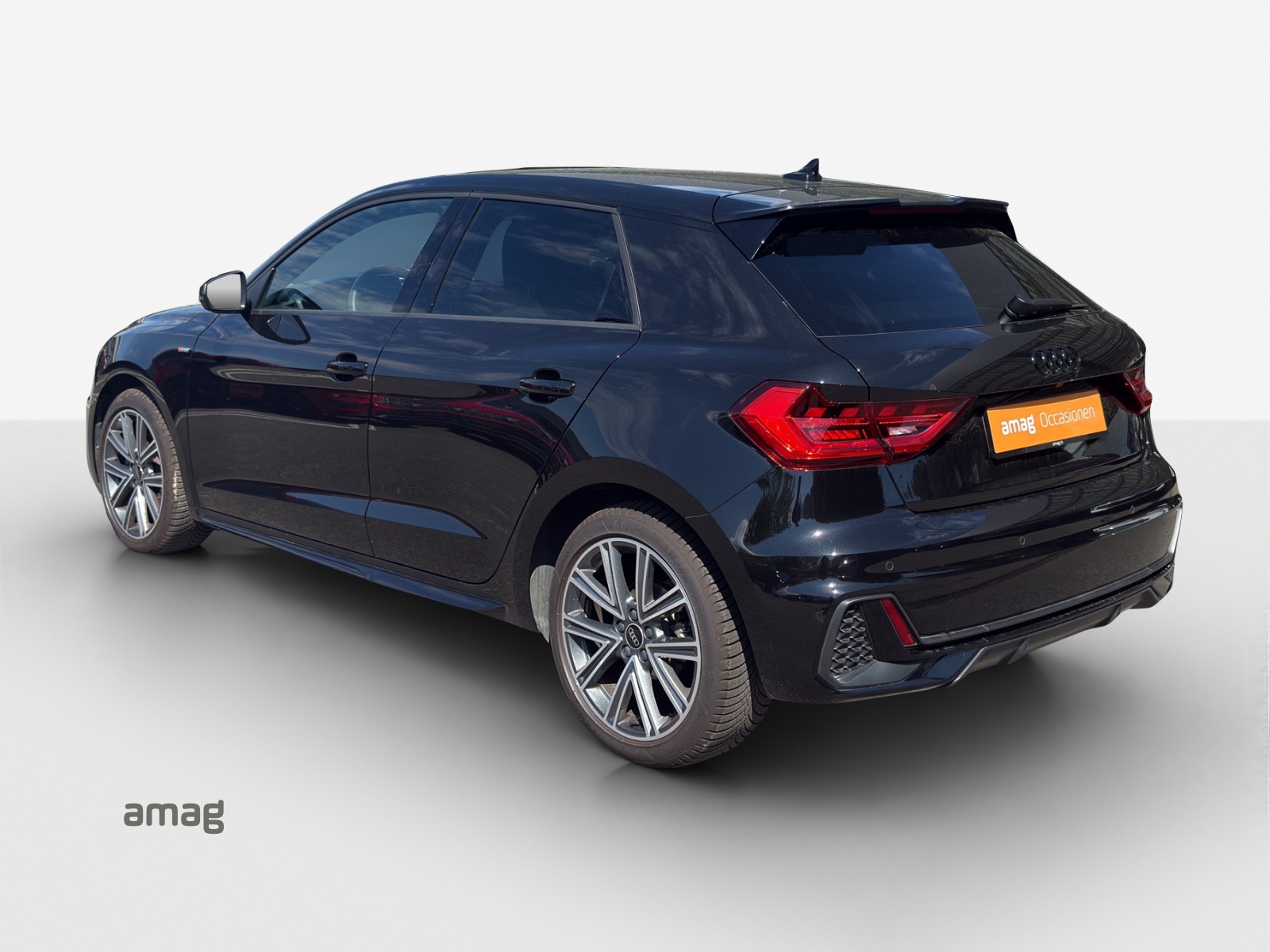 AUDI A1 Sportback 35 TFSI S Line S-tronic-image-2