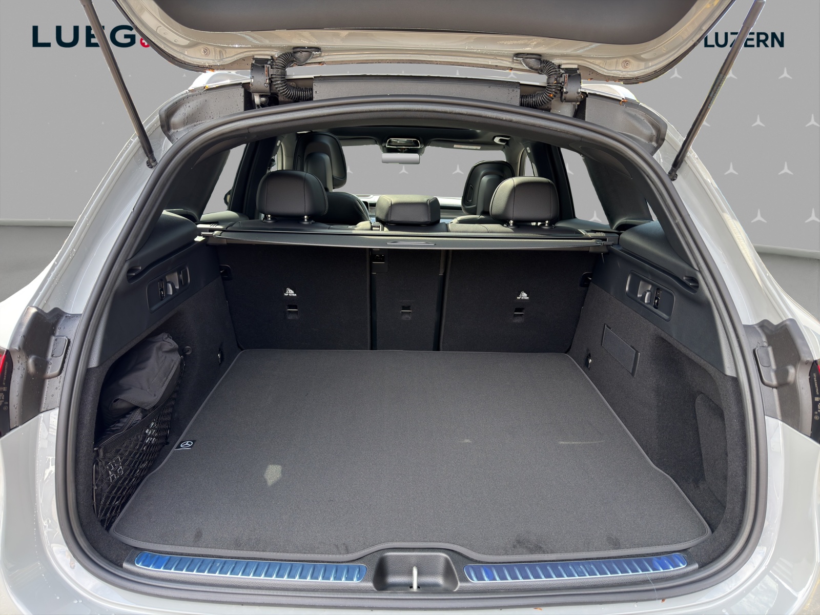 MERCEDES-BENZ GLC 300 4Matic 9G-Tronic-image-14