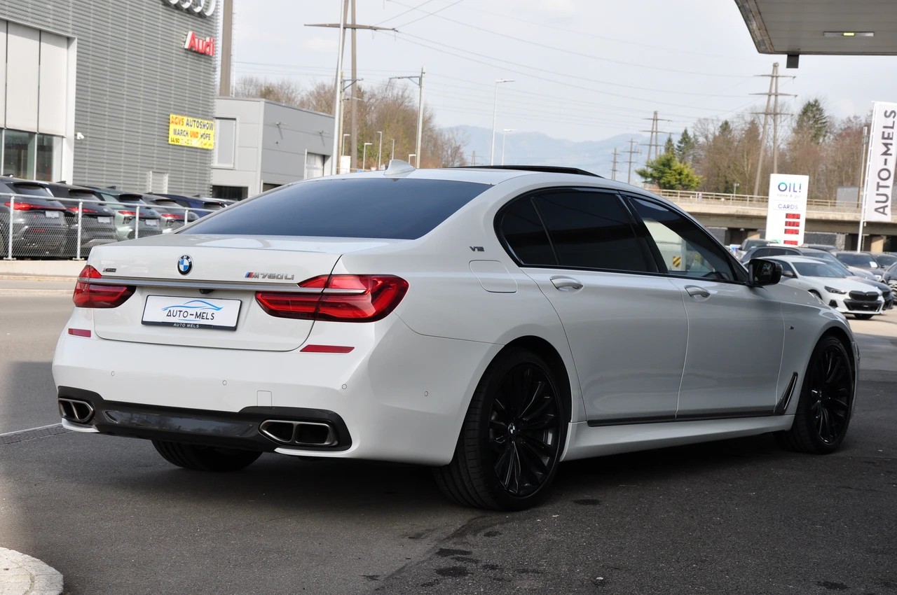 BMW M760Li xDrive Steptronic-image-9