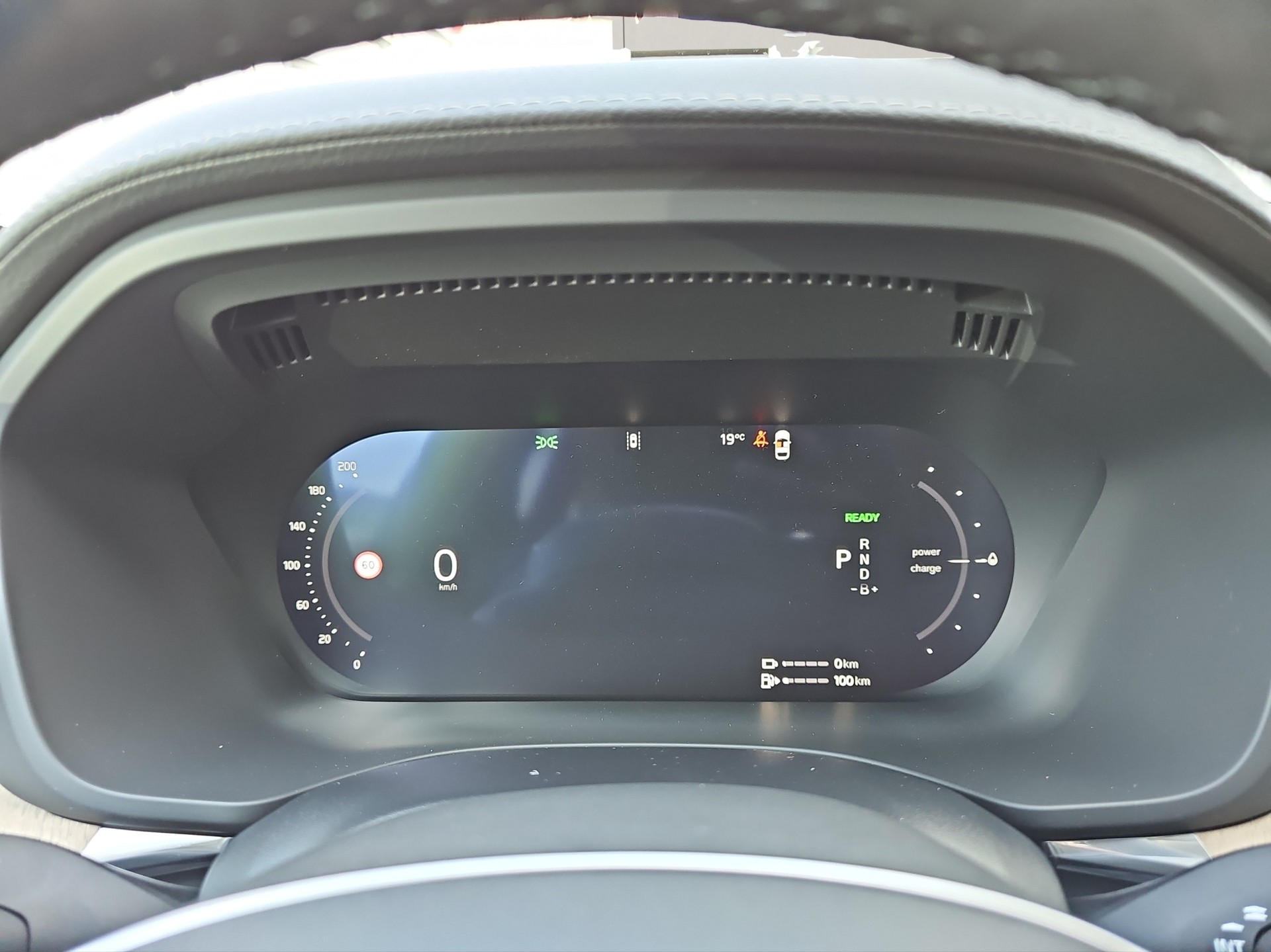 VOLVO XC60 2.0 T8 TE Ultra Dark eAWD-image-8