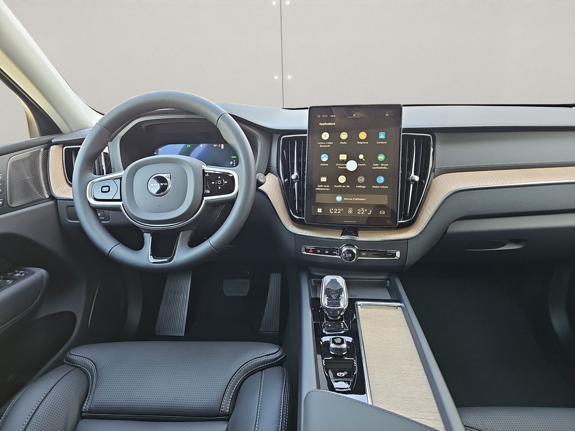 VOLVO XC60 2.0 T8 TE Ultra Dark eAWD-image-10