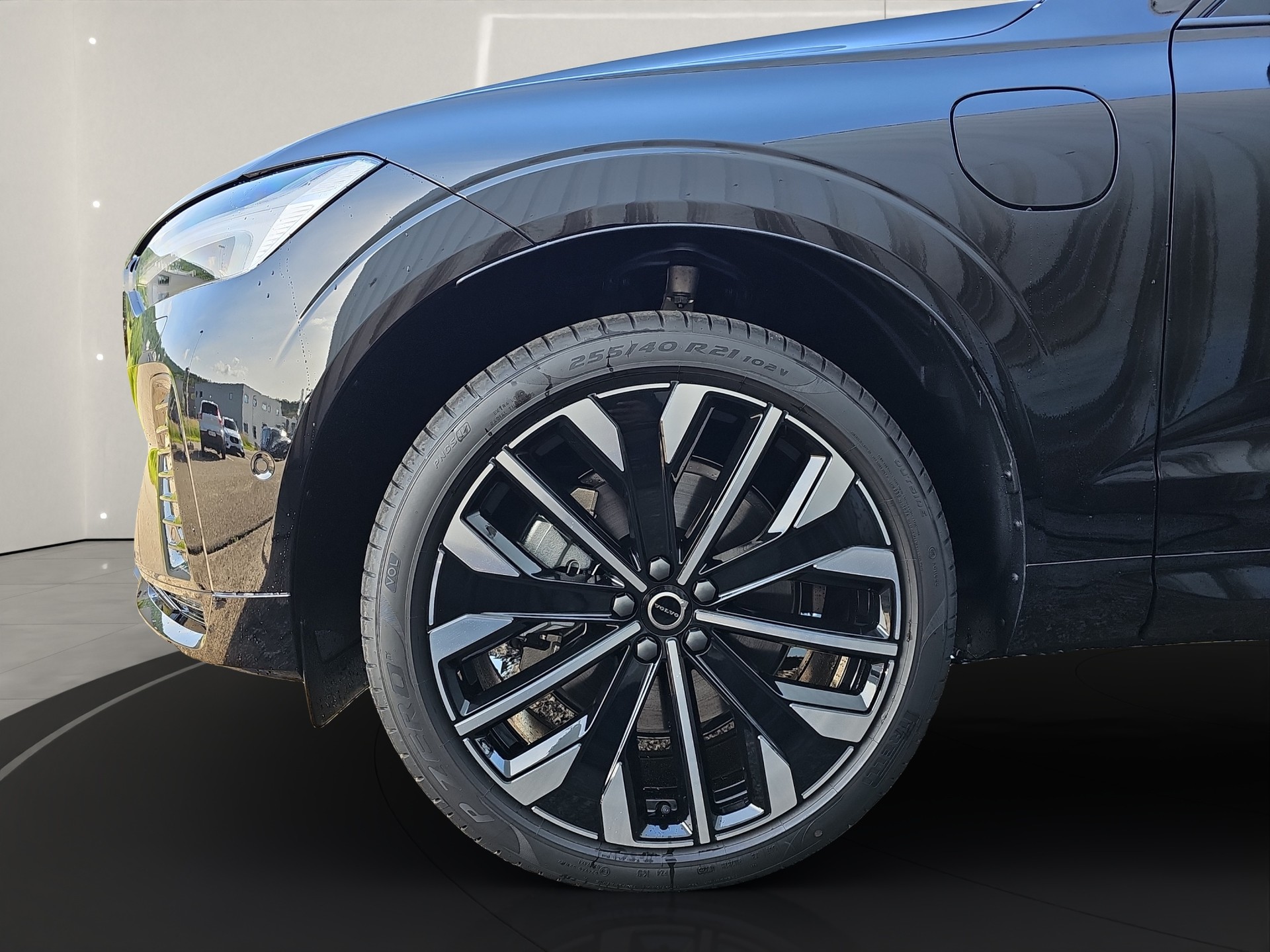 VOLVO XC60 2.0 T8 TE Ultra Dark eAWD-image-4