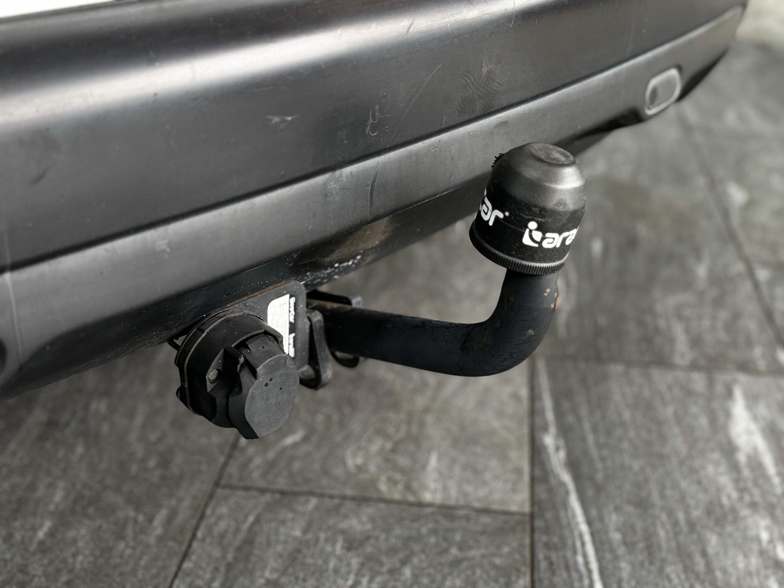 CITROEN C4 Cactus 1.2 VTi Shine Edition-image-9