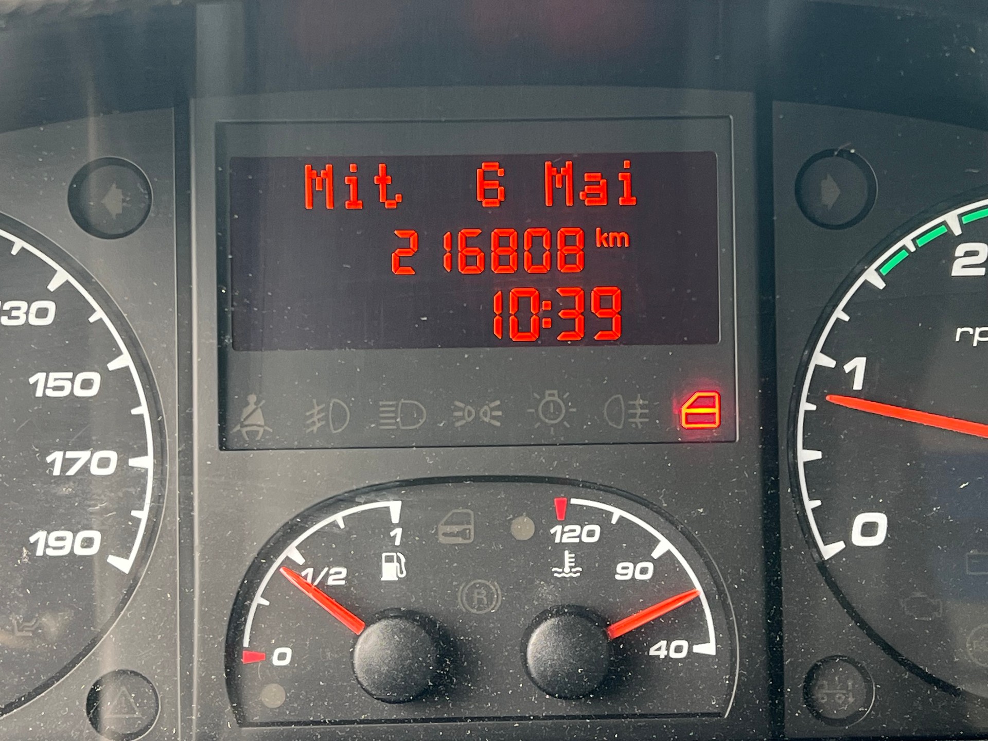 IVECO 35 S 15-image-6