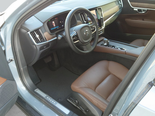 VOLVO V90 CC B6 MHD Plus AWD-image-10