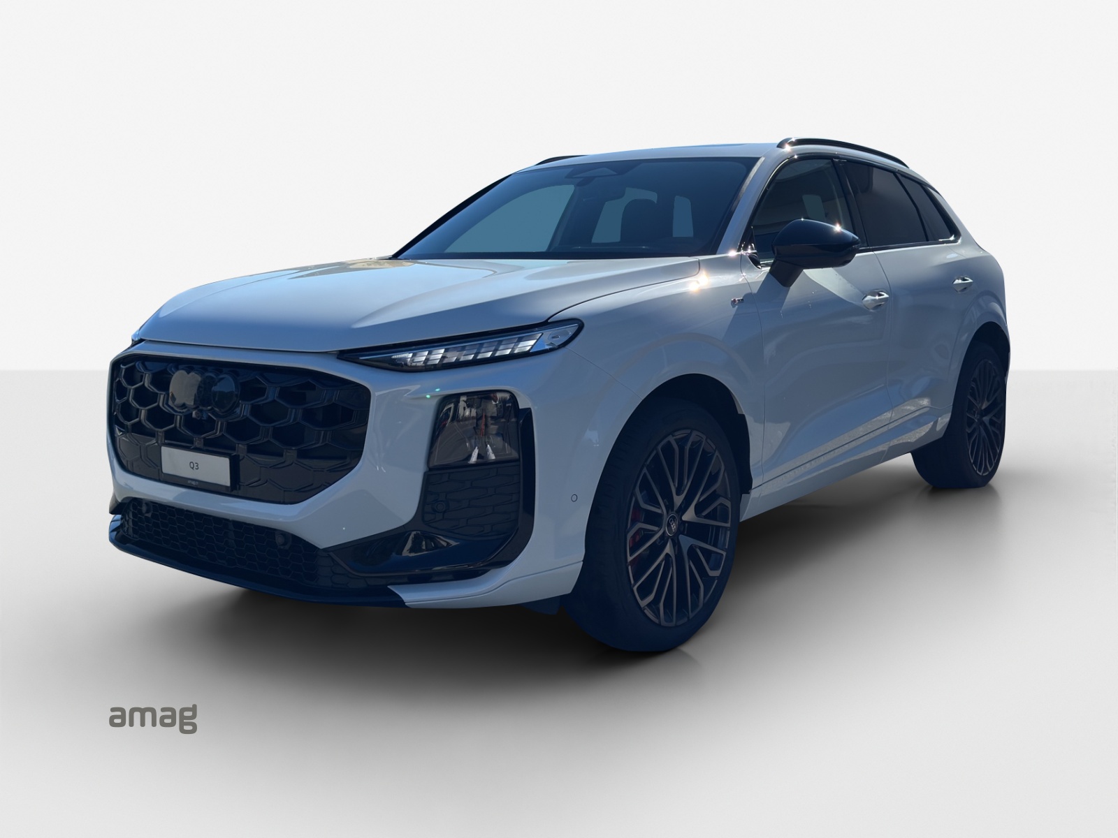 AUDI Q3 SUV TFSI quattro 195 kW S tronic-image-0