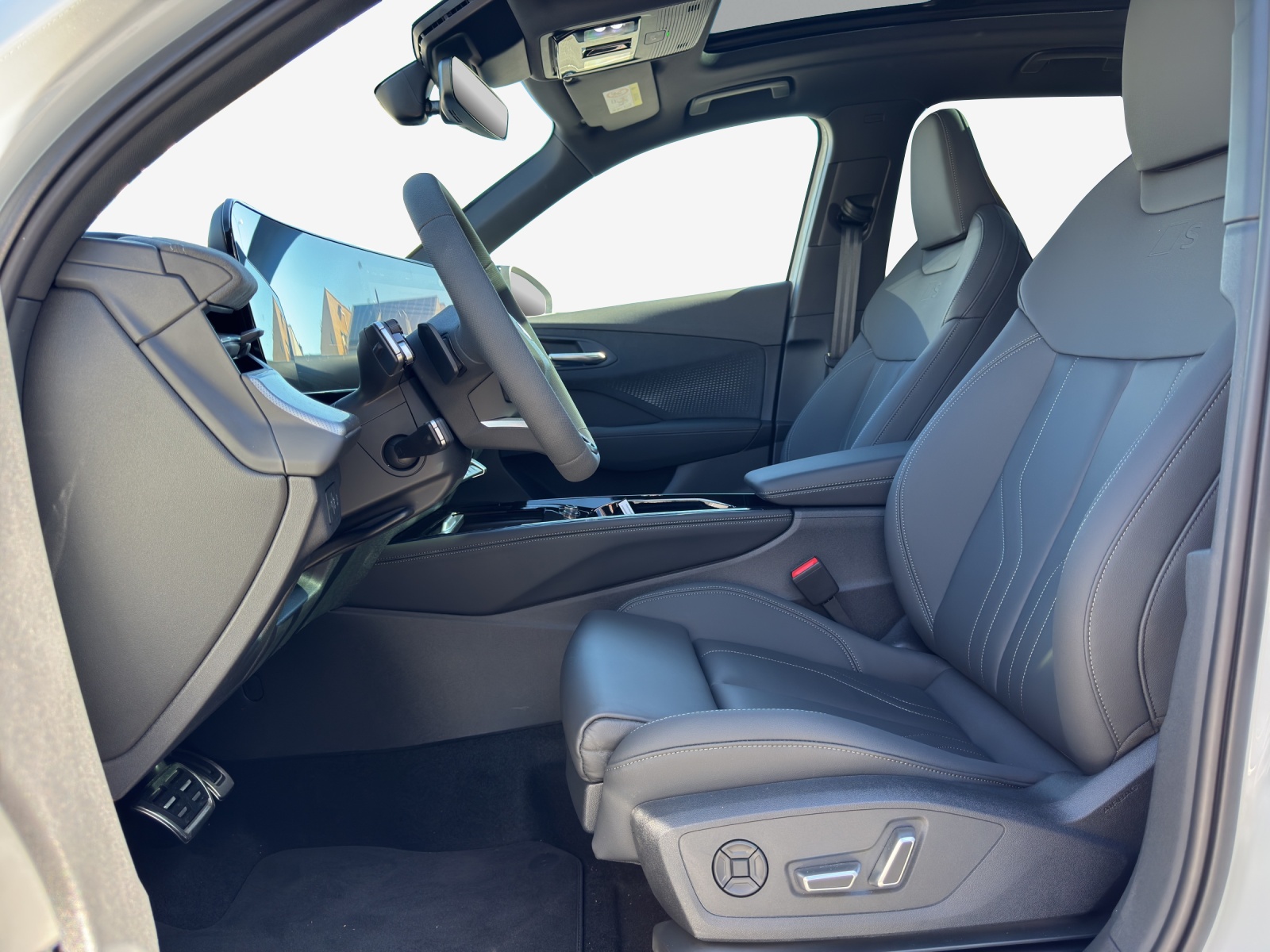 AUDI Q3 SUV TFSI quattro 195 kW S tronic-image-7