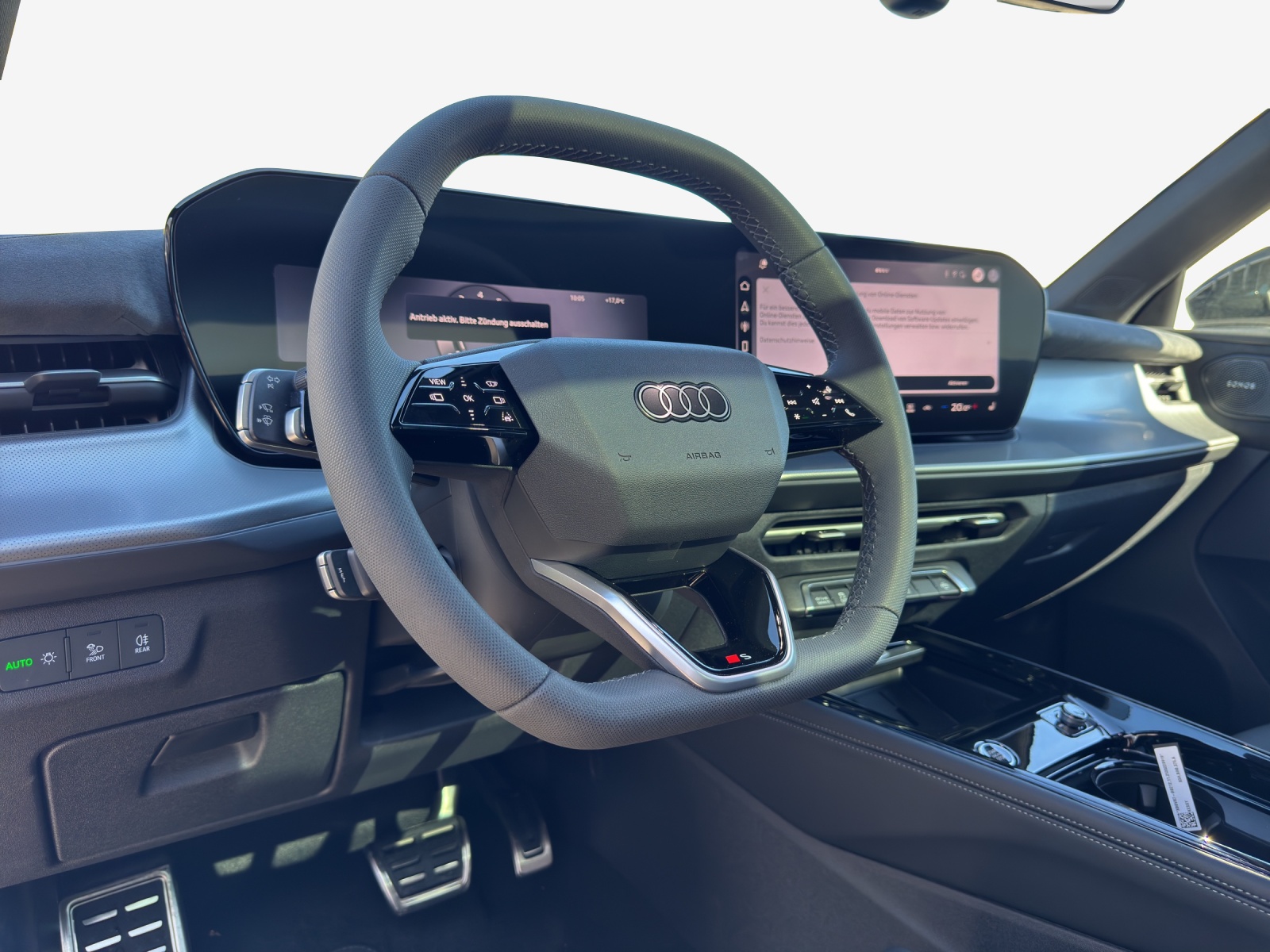 AUDI Q3 SUV TFSI quattro 195 kW S tronic-image-9