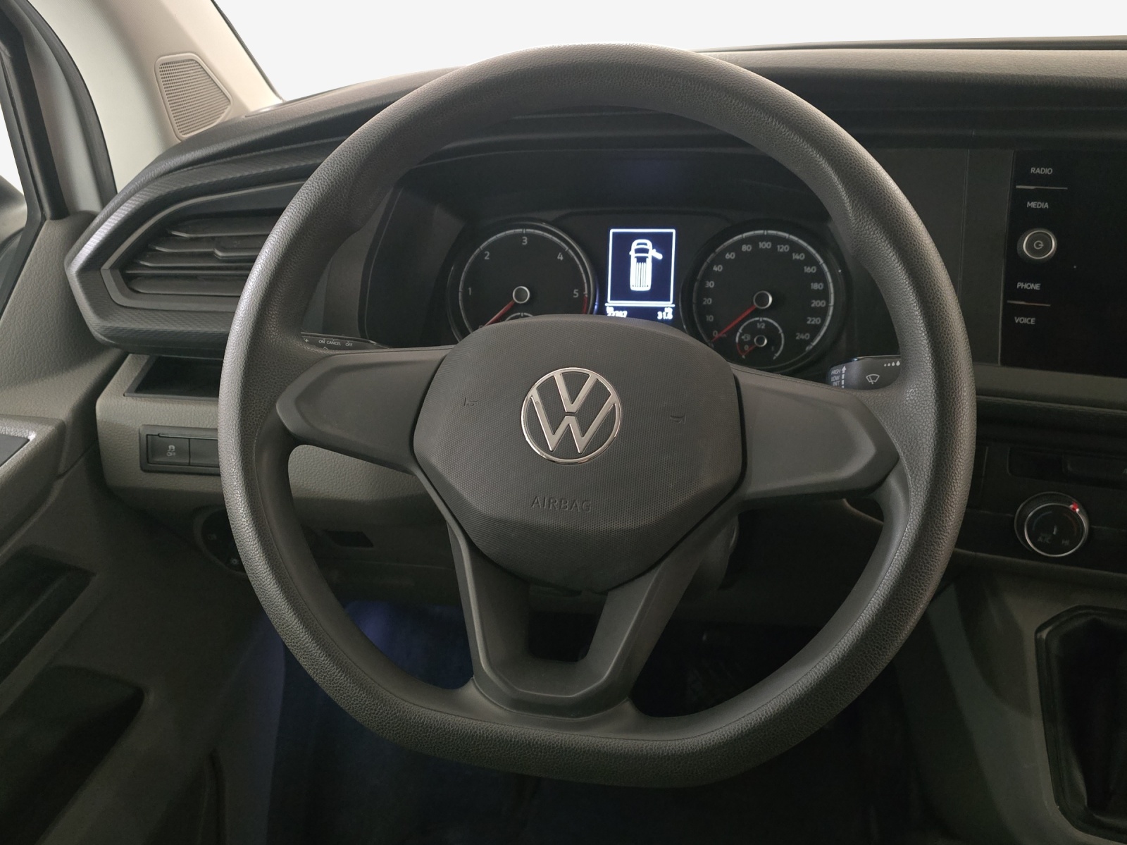 VW T6.1 2.0 TDI 4Motion-image-9