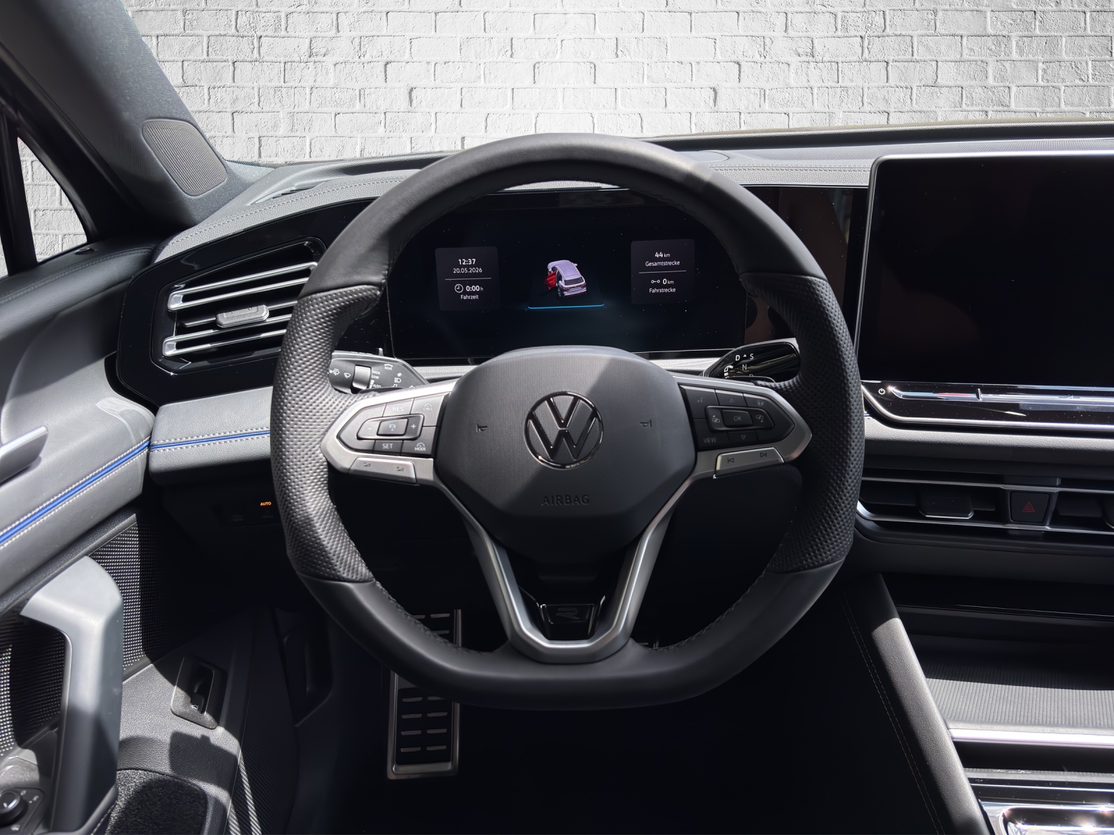 VW Tiguan 2.0 TSI DSG R-Line 4Motion-image-10