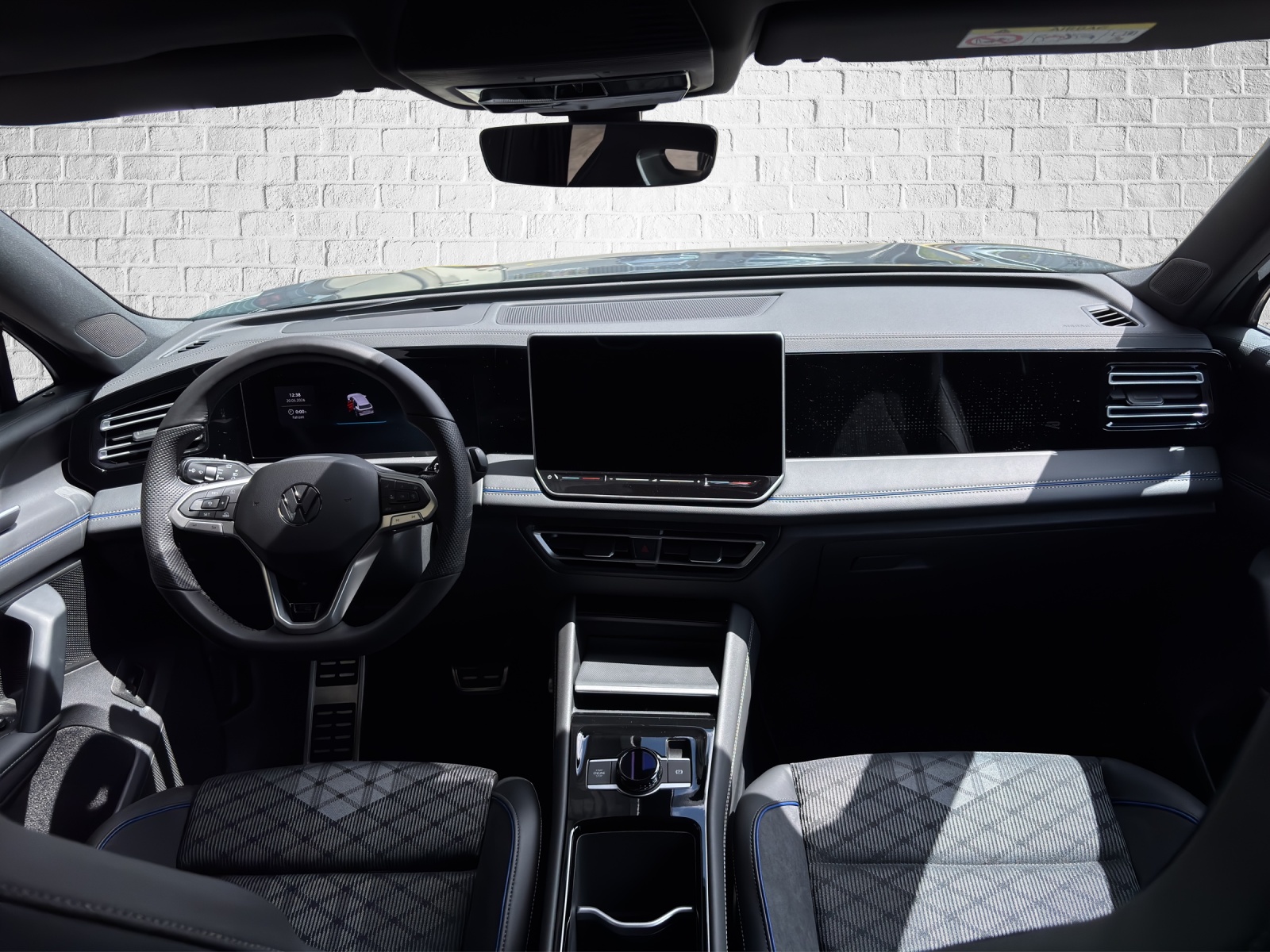 VW Tiguan 2.0 TSI DSG R-Line 4Motion-image-11
