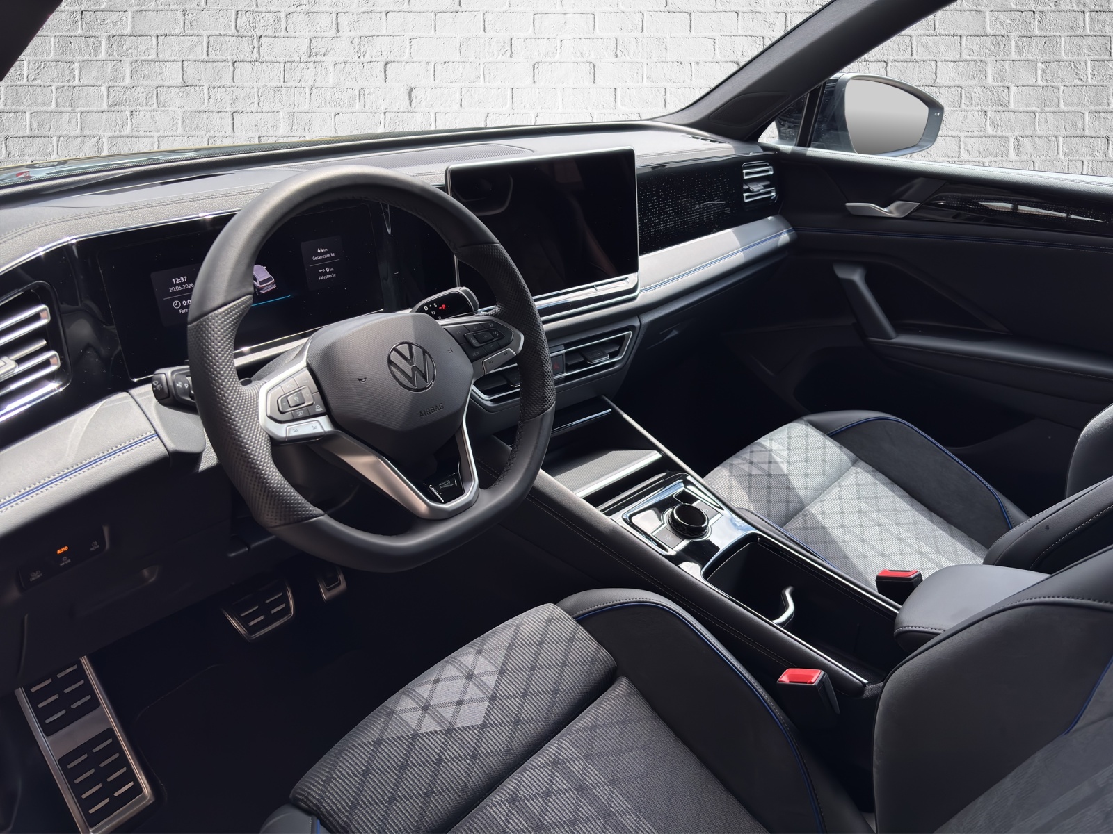 VW Tiguan 2.0 TSI DSG R-Line 4Motion-image-9