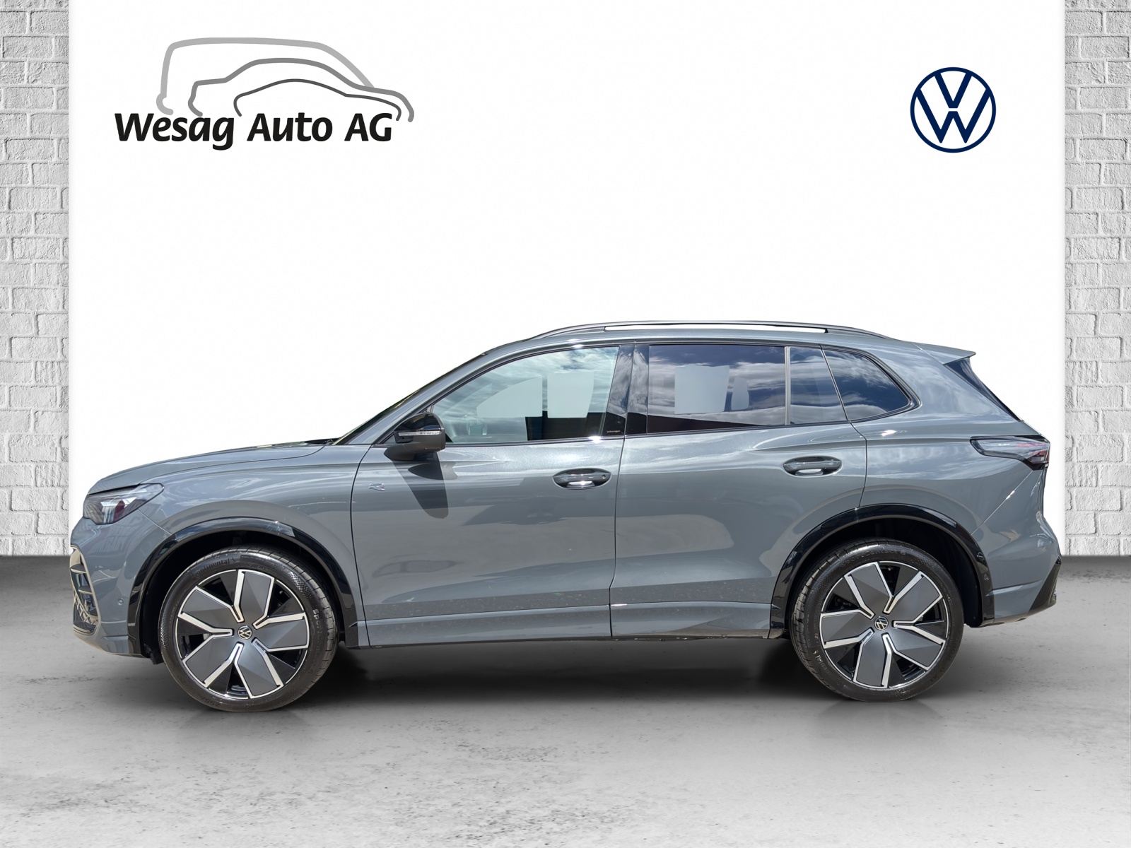 VW Tiguan 2.0 TSI DSG R-Line 4Motion-image-5