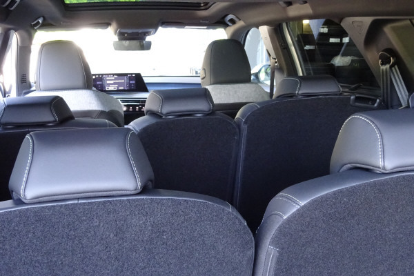 PEUGEOT 5008 145 e-DCS6 GT-image-6