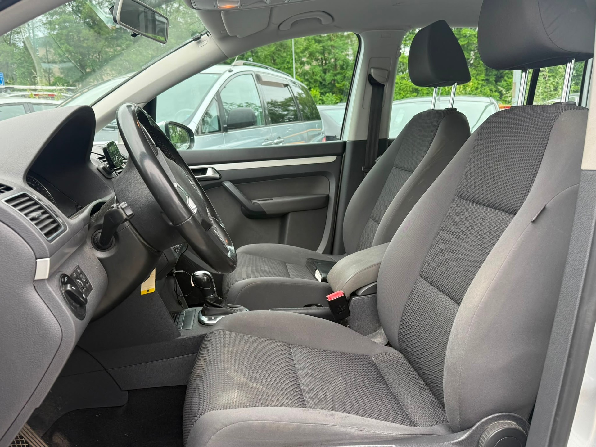 VW Touran 1.6 TDI BMT Comfortline DSG-image-11