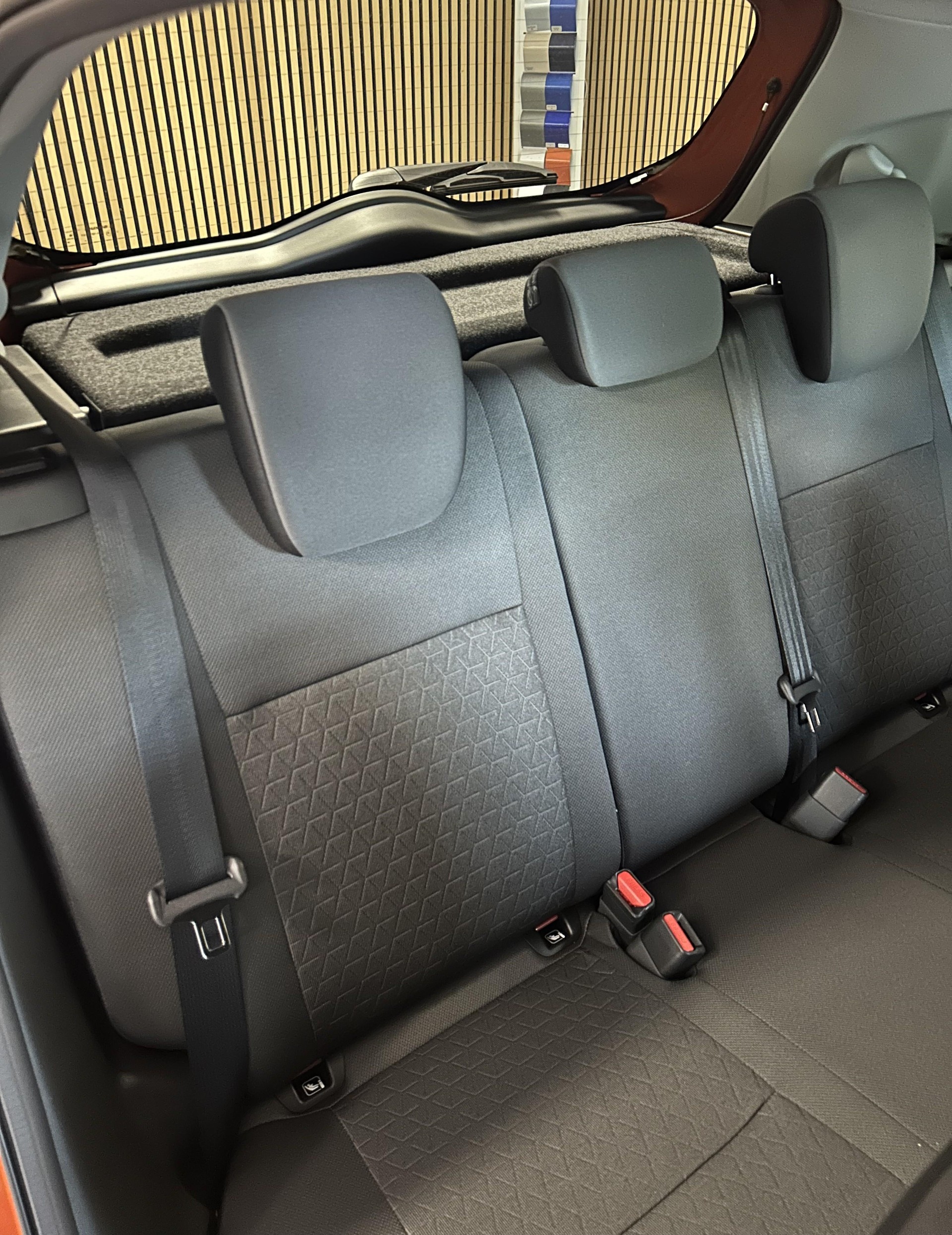SUZUKI Swift 1.2 Sakura Top Hybrid-image-15
