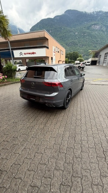 VW Golf 1.5 eTSI mHEV ACT R-Line DSG-image-4
