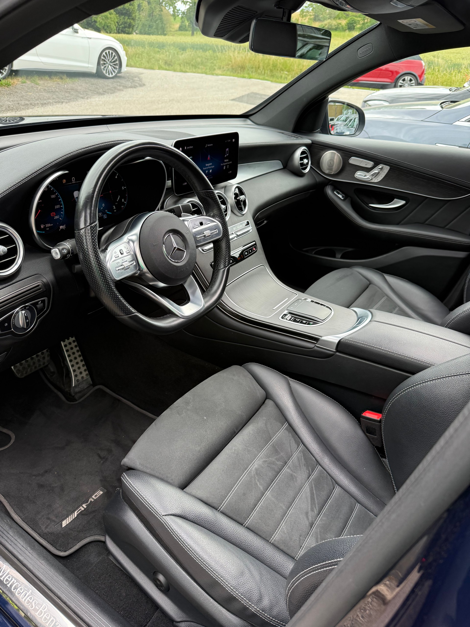 MERCEDES-BENZ GLC Coupé 220 d AMG Line 4Matic 9G-Tronic-image-4