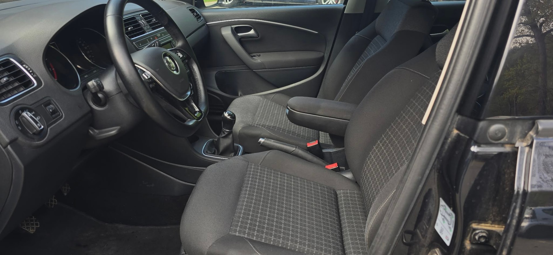 VW Polo 1.0 TSI BMT Comfortline-image-5