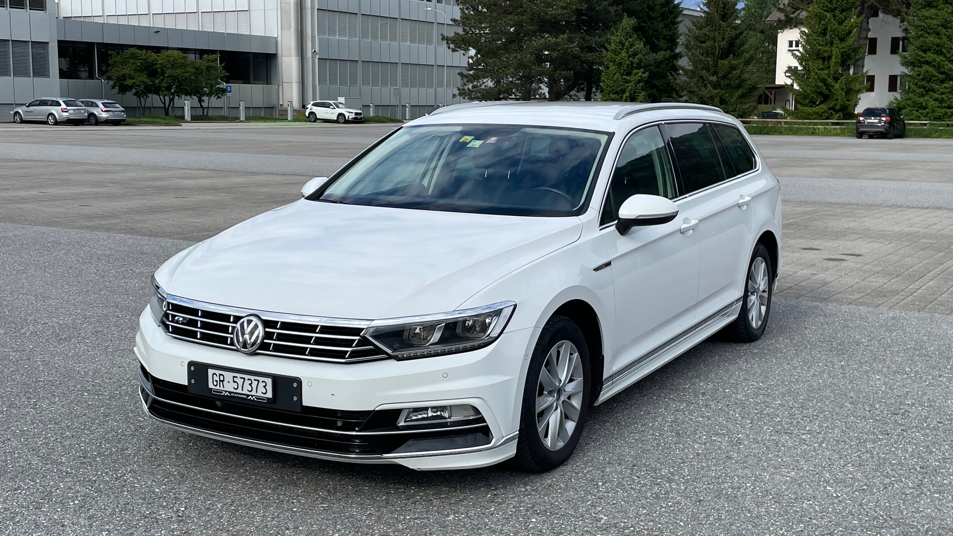 VW Passat Variant 2.0 TDI BMT Sport DSG 4Motion-image-0