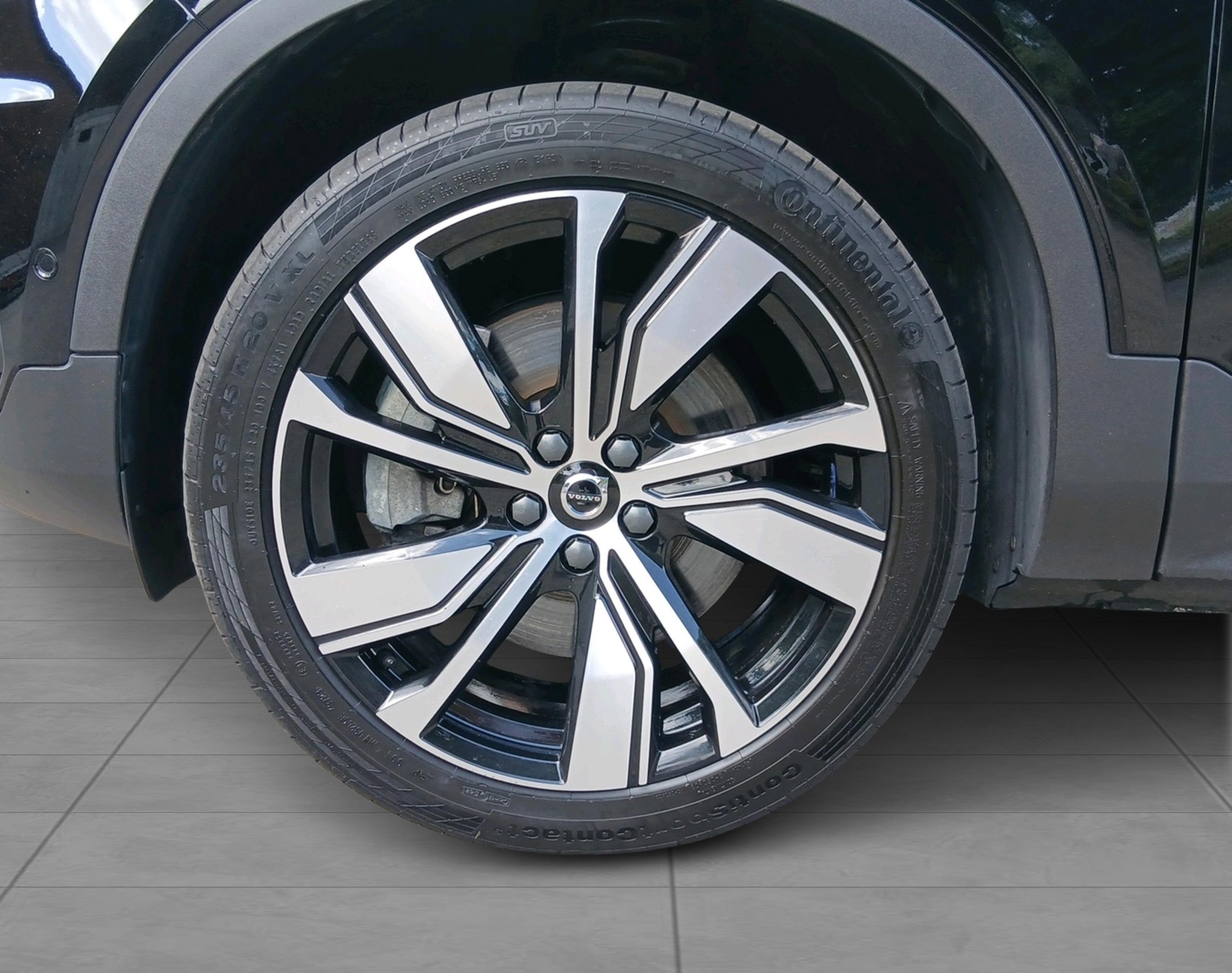 VOLVO XC40 P8 AWD Elec Pro-image-10