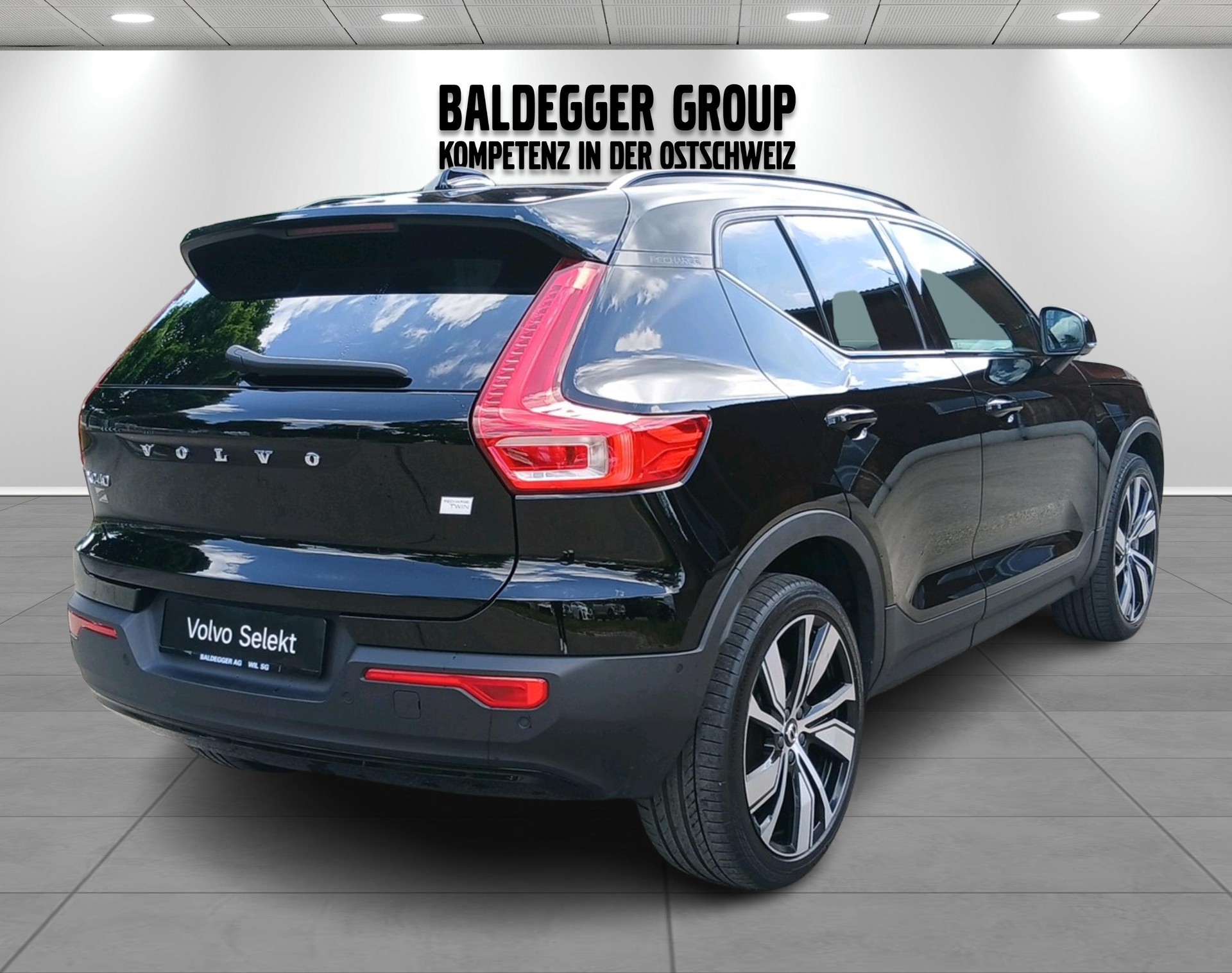 VOLVO XC40 P8 AWD Elec Pro-showroom-element-1