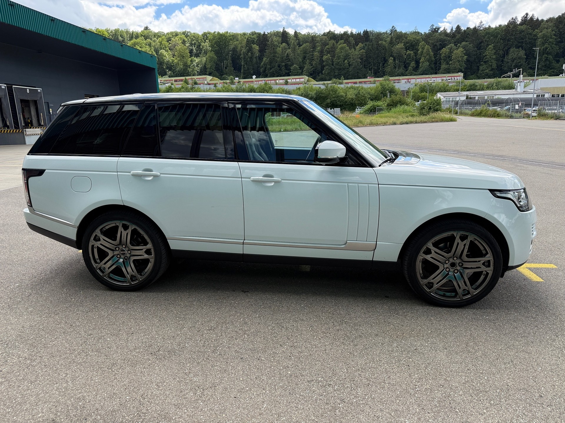 LAND ROVER Range Rover 3.0 TDV6 Vogue Automatic Direkt ab Eintausch zum Fixpreis-image-0