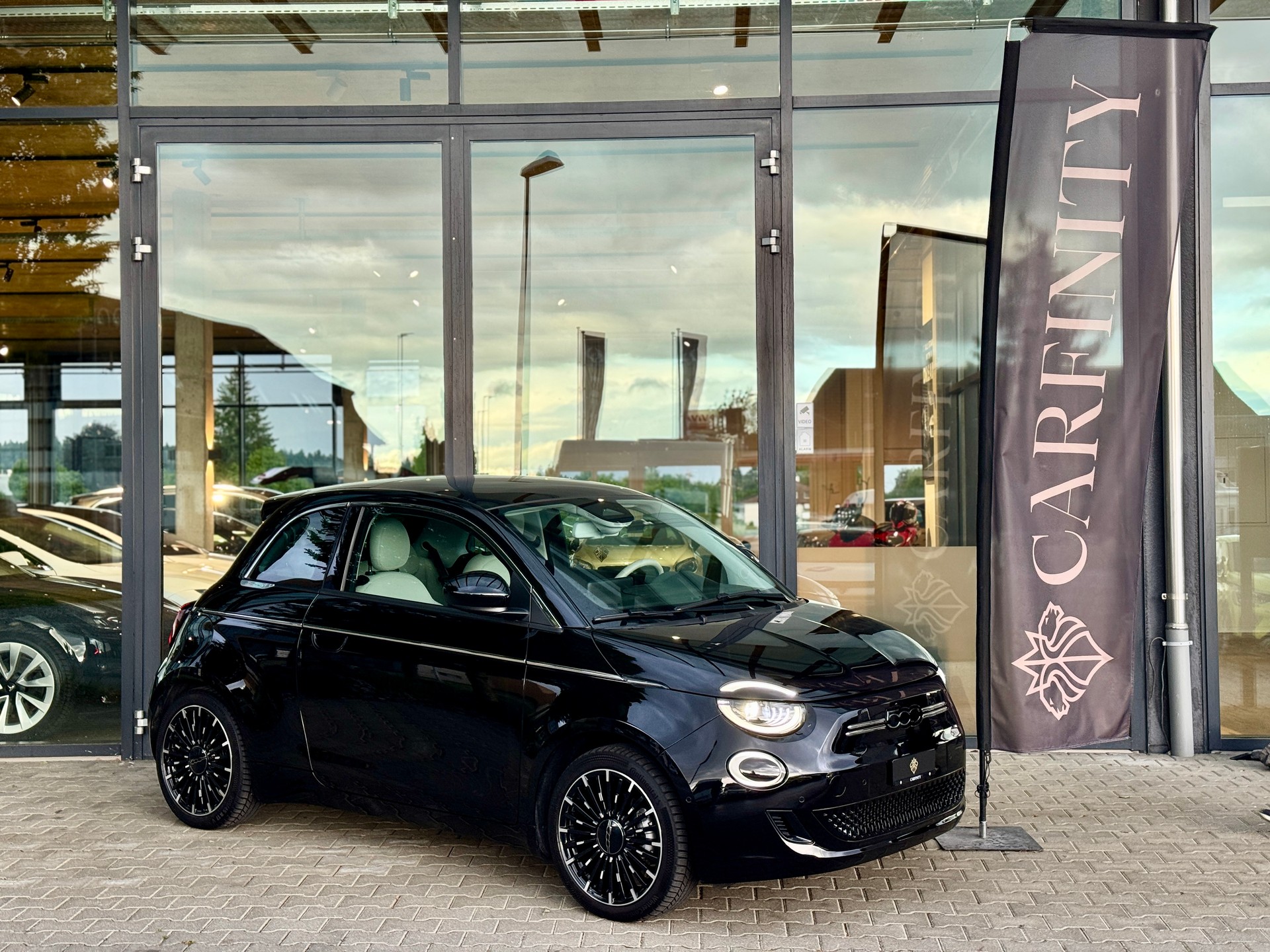 FIAT 500 electric 87 kW La Prima-image-0